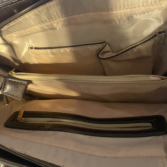 Brown Shoulder Bag - Picture 8 of 15